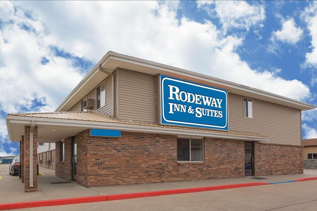 Rodeway Inn & Suites קירני מראה חיצוני תמונה