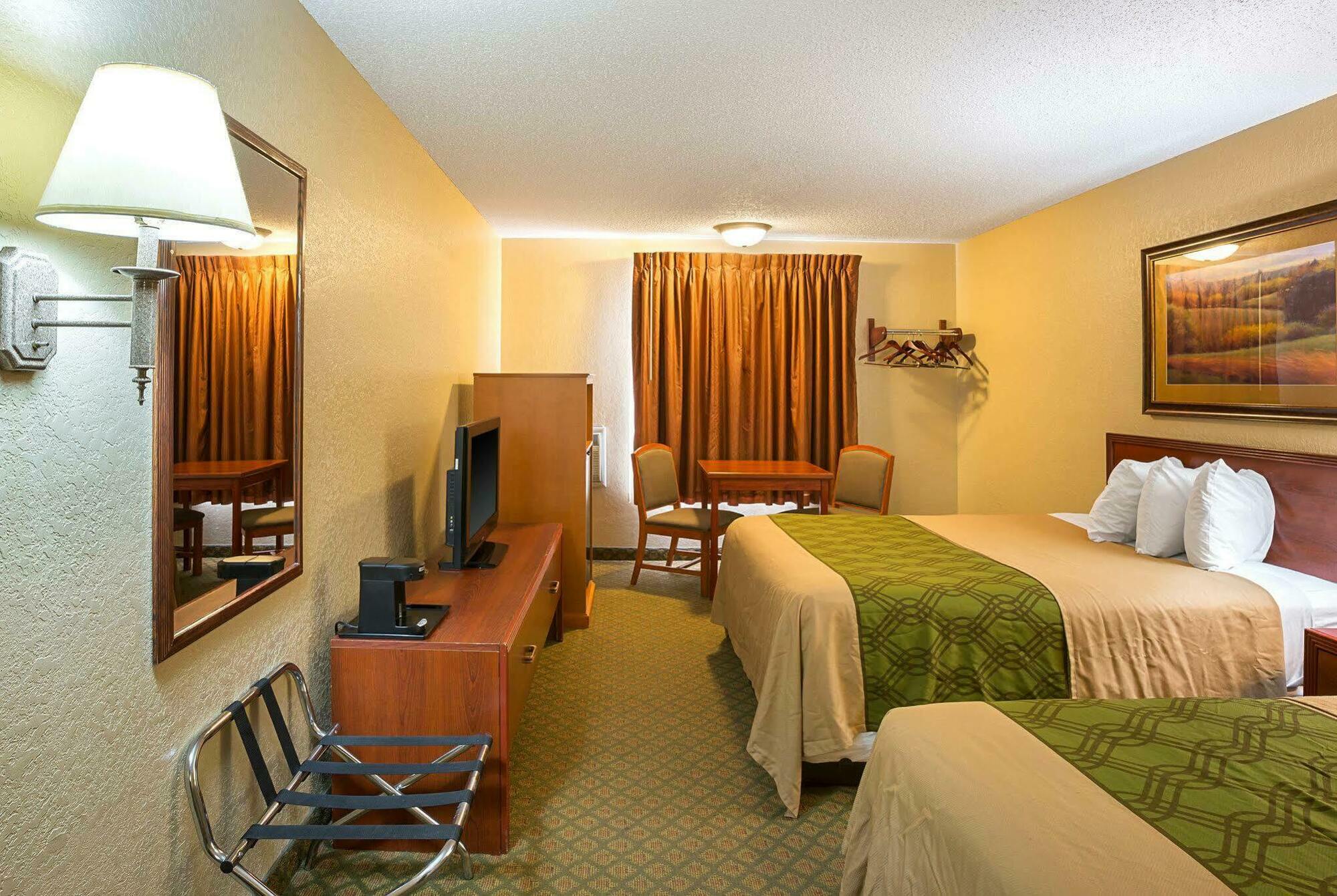 Rodeway Inn & Suites קירני מראה חיצוני תמונה